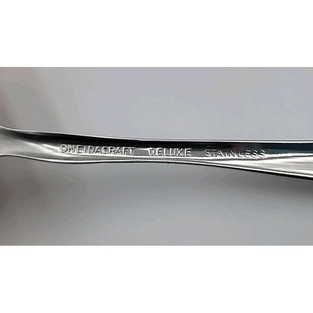 17pcs Oneida Oneidacraft Deluxe SHASTA Stainless‎ Flatware Knives Forks Spoon